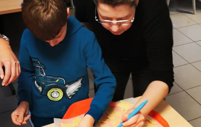 Klasse G2 besucht die „Weihnachtsbäckerei“ in Heisterberg